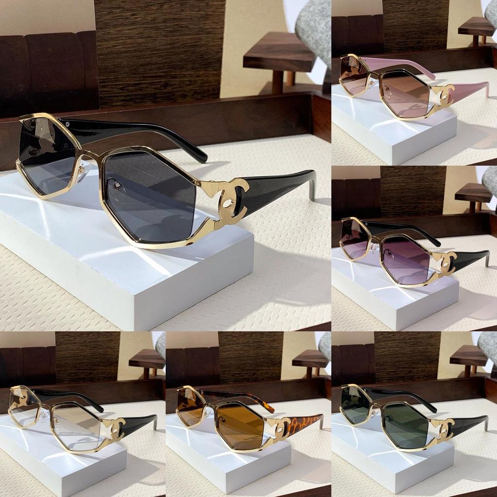 Geometric Square Sunglasses With Green Lenses And Metal Frame For Fashionable Outdoors
