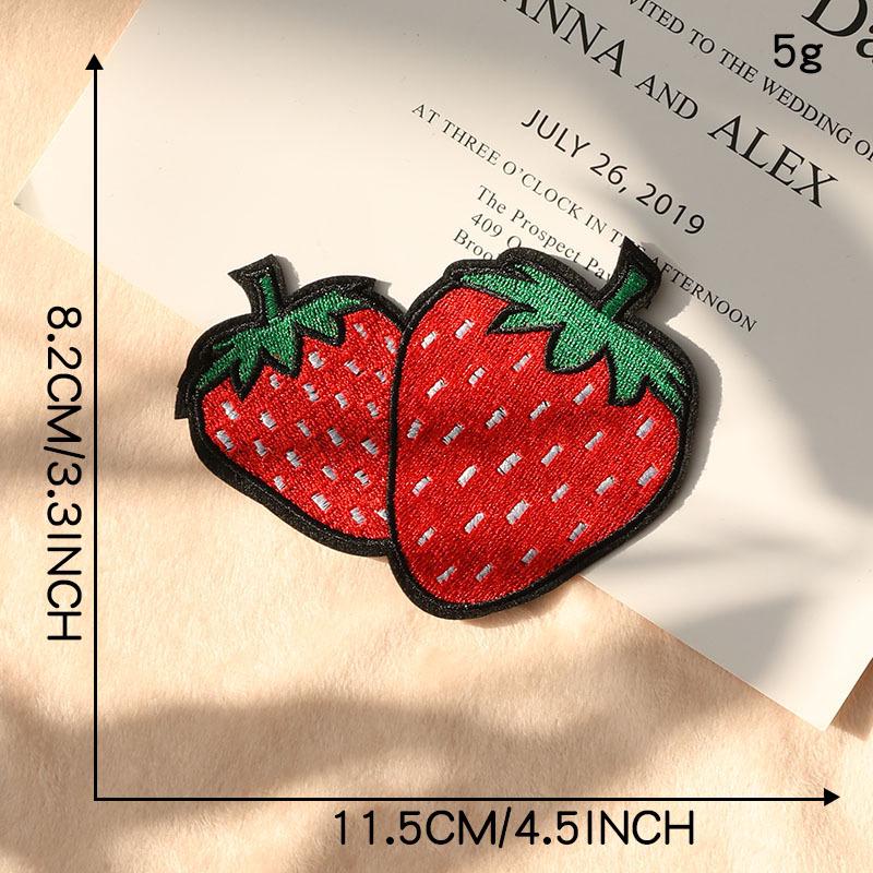 Écusson brodé fraise Duoku - Badge pour accessoires vestimentaires