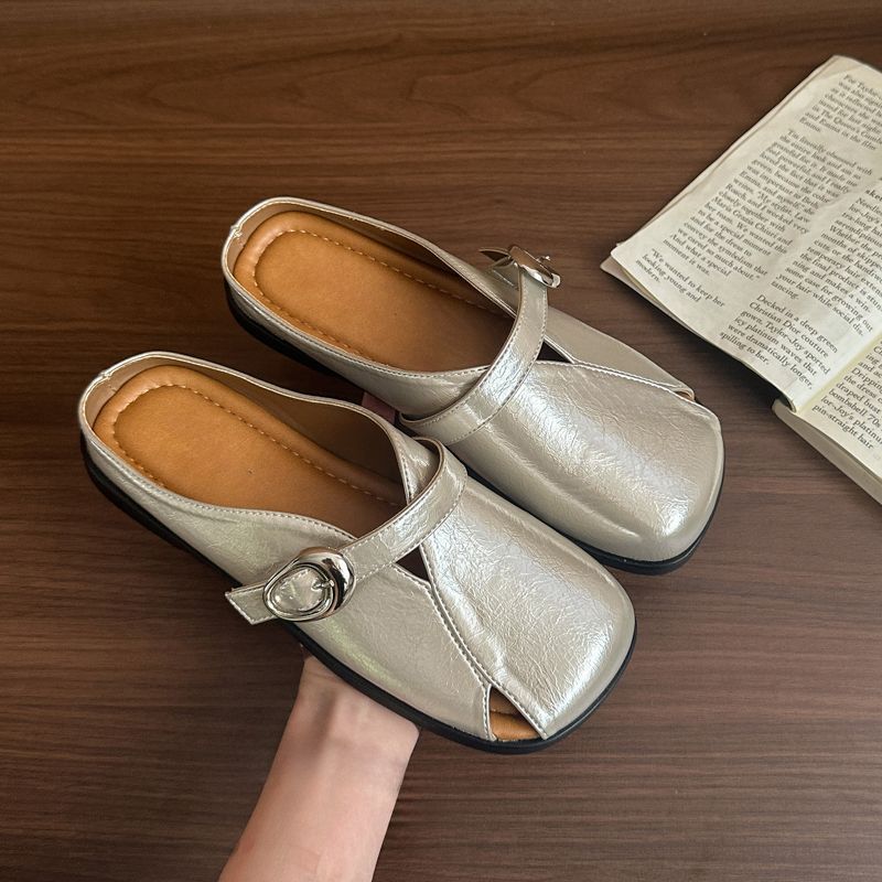 2025 new square head bag head half slippers women's summer wear with skirt single shoes French flat sandals