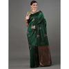 Der wunderschöne Saree ist elegant mit wunderschönem, festem Jacquard-Gewebe verziert, das dem Outfit einen perfekten Look verleiht.