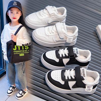 Nuove scarpe da ginnastica resistenti all'usura per ragazzi e ragazze, scarpe da corsa bianche per bambini tutte abbinate e antiscivolo