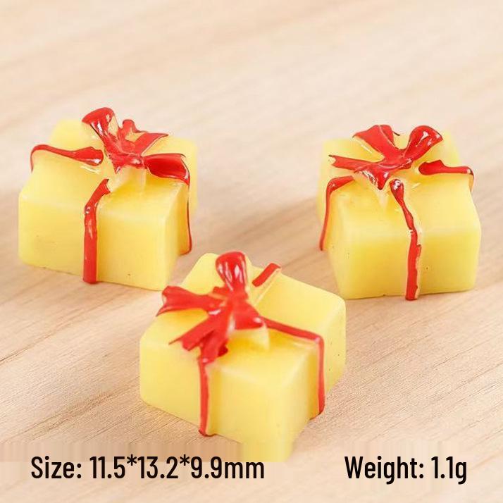 

Mini Christmas Ornament Box - DIY Resin Tree Decorations in Red & Green