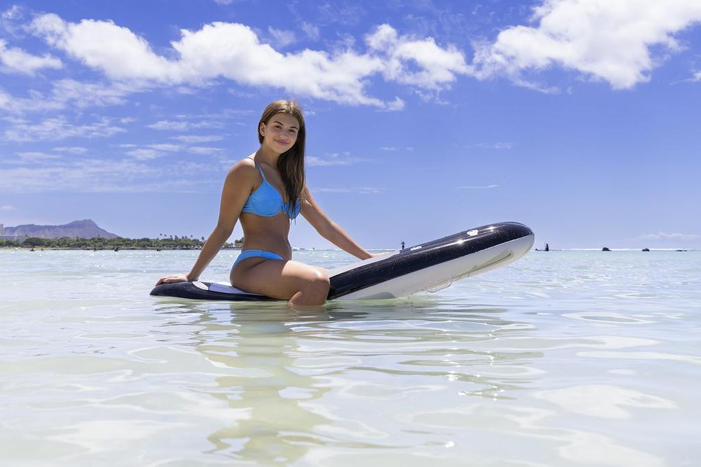 Igarashi Paddling Board 166 x 66cm, inflated size approximately 165 x 61 x 16cm (18cm thick including handles)