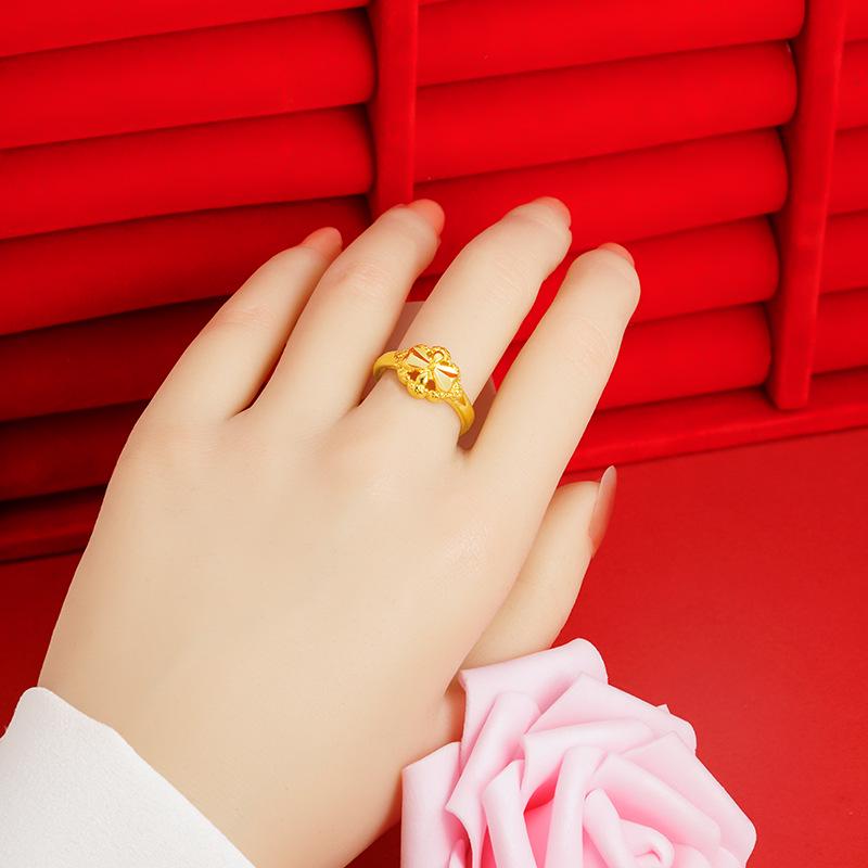 Elegant Sand Gold Butterfly Petals Ring for Women – Light Luxury Fashion Jewelry
