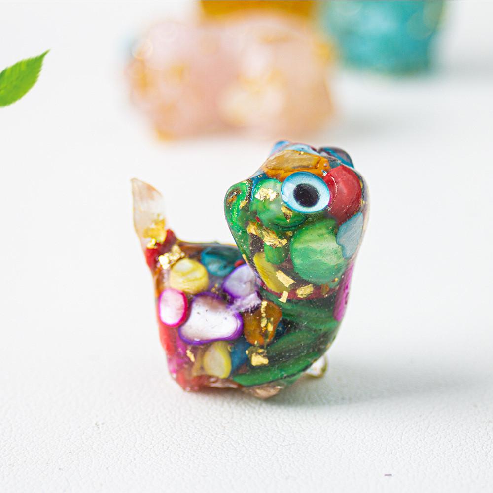 Crystal Resin Cat Figurine With Colorful Shell Decor For Office Desk Gift