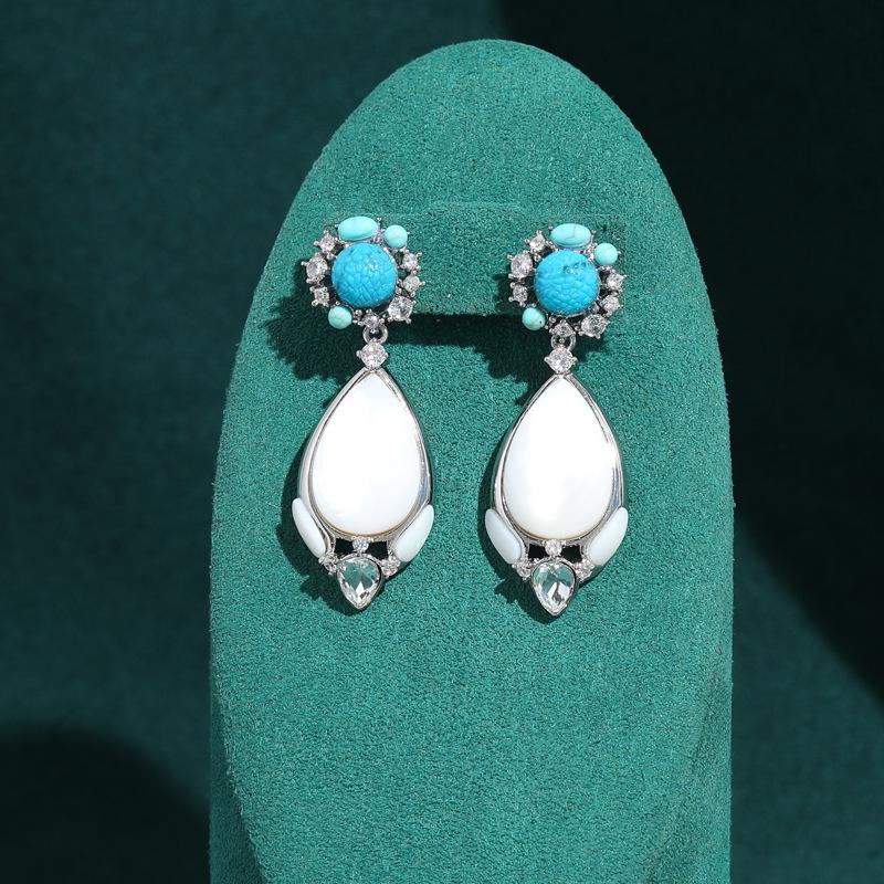 Yong Nuo Vintage Retro Jewelry: High-End, Colorfast Antique Earrings