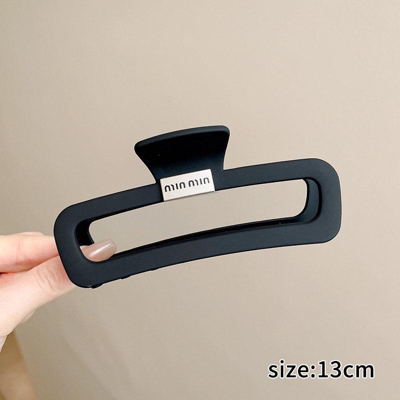 Elegant Large Hair Claw Clip for Thick Hair - High-End Korean Updo Shark Clip