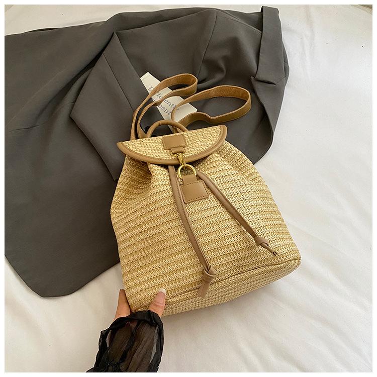 

Korean version of fashion casual women s bag 2025 summer new backpack niche high-end simple travel backpack