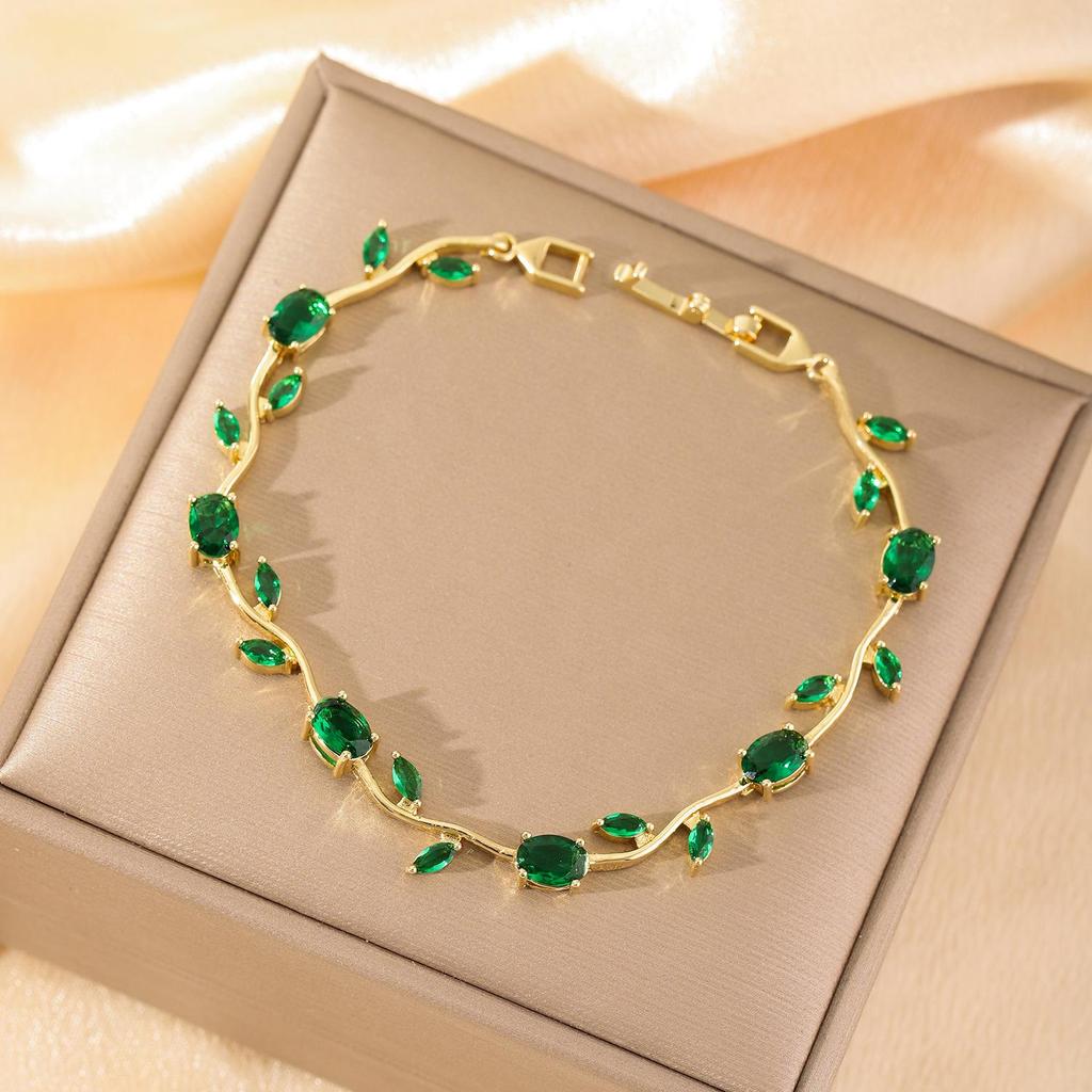 Bracelet Feuille Plaqué Or avec Incrustations de Zircon Hachuré et de Diamant