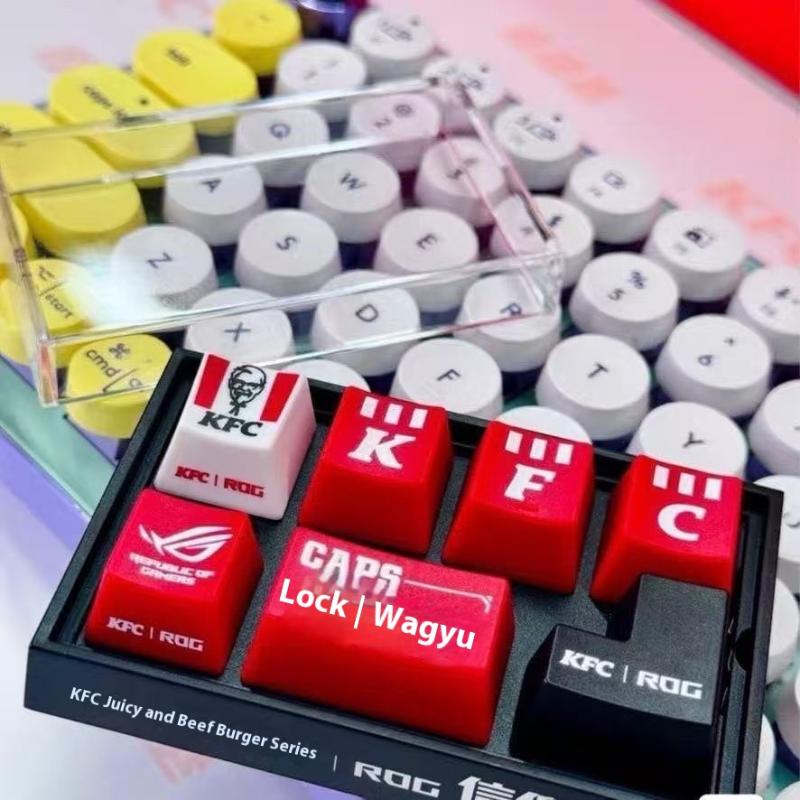 1 Sett Anime Tegneserie Perifer Leketøyssett Kfc Tastehette Mekanisk Tastatur Modell Samling Ornamenter Fans Gaver
