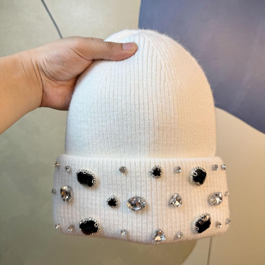 Luxury Rhinestone Rabbit Fur Knit Hat for Women, Autumn and Winter White Knitted Hat, Large Head Circumference, Face Slimming, Trendy Beanie