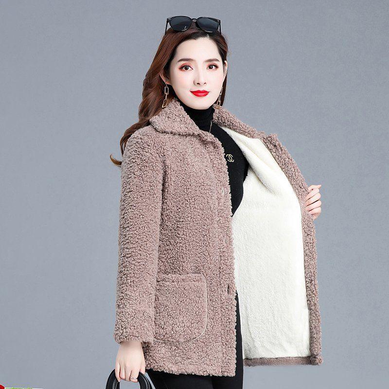 Women's Plus Size Fleece Short Coat with Velvet & Lamb Wool for Autumn & Winter – Fashionable & Warm for Middle-aged & Elderly