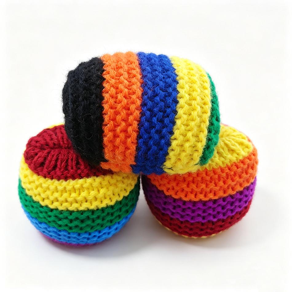 Regenbogen Handgefertigte Häkel-Hacky Sacks Weiche Langlebige Fußbälle Jonglierbälle Stressabbau Outdoor Indoor Hinterhof Party Aktivitäten