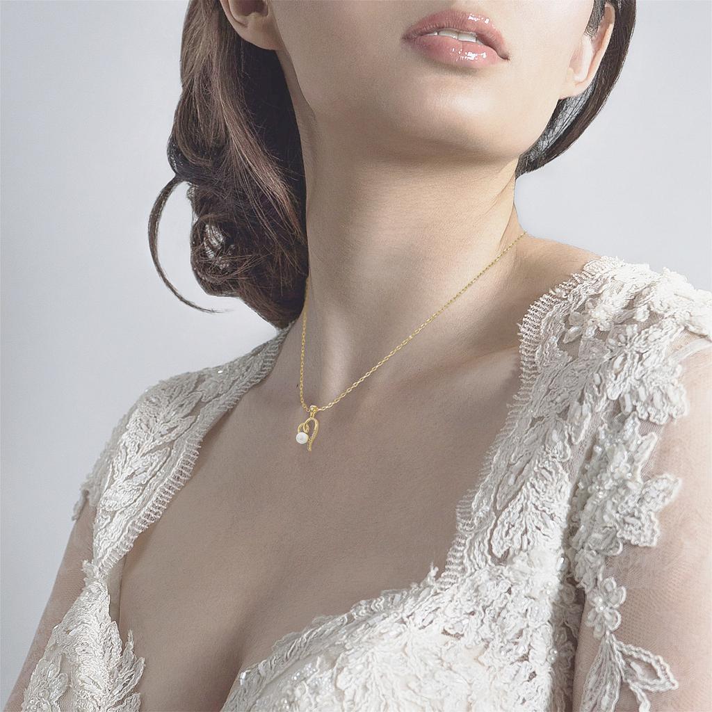 Love Pearl Love Necklace Women's Micro Inlaid Simple Love Shaped Clavicle Neck Chain