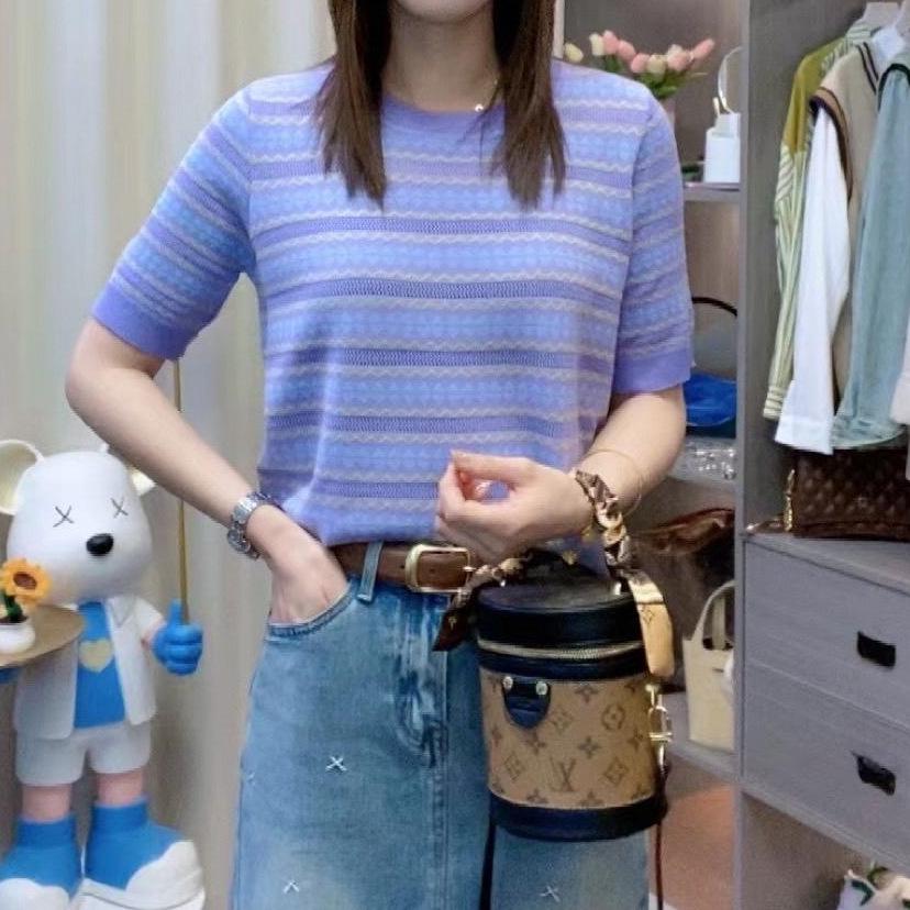Loose Fit Summer Ice Silk Striped Knit T-Shirt for Women [80-160 Jin], Korean Style Short-Sleeve Cardigan.