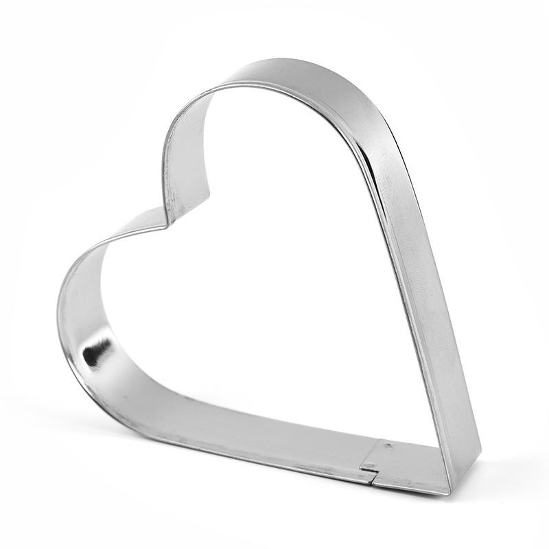 Heart-shaped 5-Piece Stainless Steel Cake and Cookie Mold Set for Baking