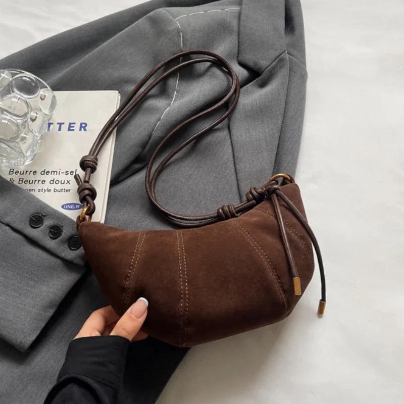 Solid Color Simple Fashionable Crossbody Bag Soft Western Style Handbag Velvet Material Zipper 2025 High Quality Shoulder Bag