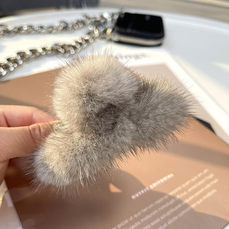 Winter Real Fur Mink Hair Claw Clip Plush Cute Hairclip Large Size Shark Hair Crab Clip Hairpins Fashion Hair Accessories 9cm серый