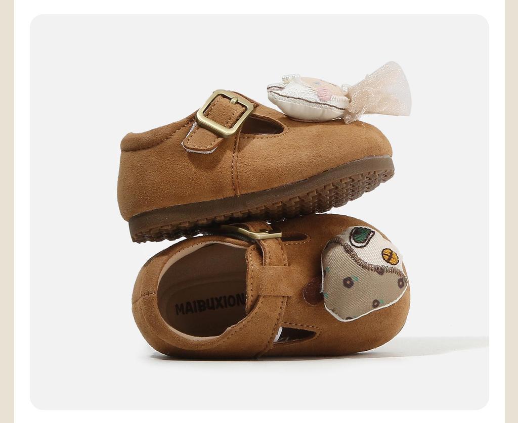 Scarpe per primi passi da bambino Primavera 2025: Scarpe in Pelle Antiscivolo con Suola Morbida e Decorazione Bambolina per Bambini e Bambine