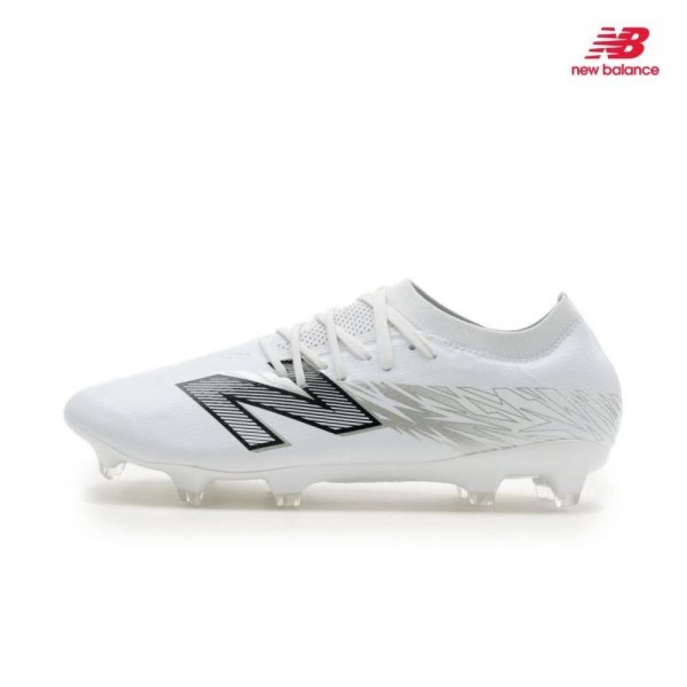 Футбольные бутсы New Balance Furon V8 Pro Fg White 250