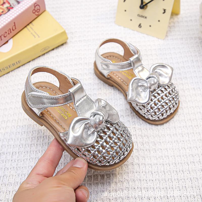 Summer Closed Toe Sandals Woven Hollow Breathable Soft Sole Princess Casual Shoes for Girls size 21 серебряный