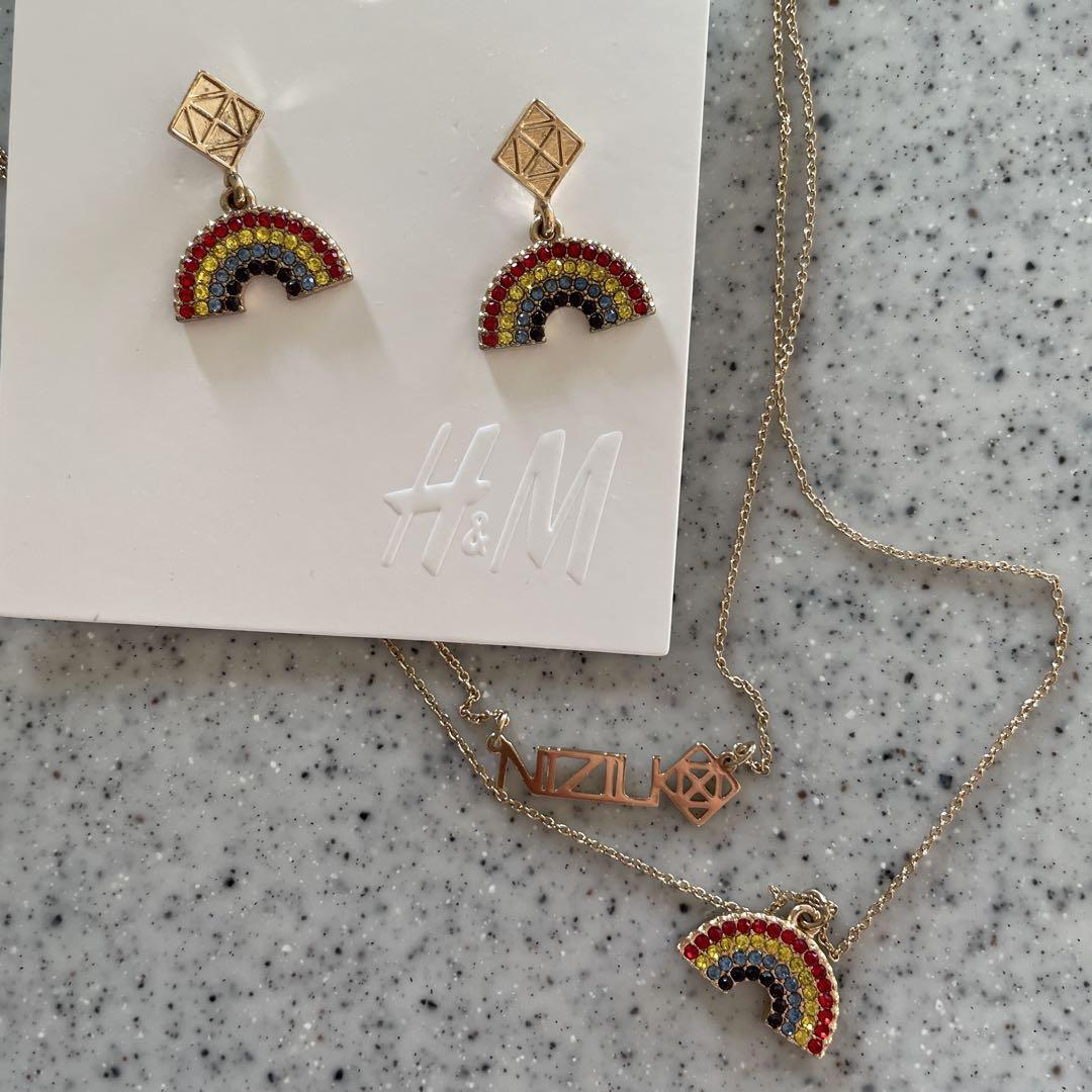 

[USED] NiziU × H&M earrings and necklace