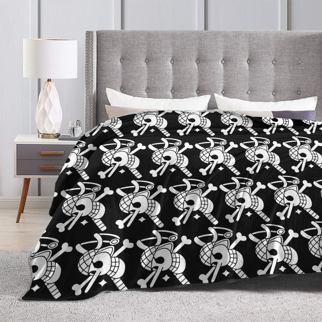 Usopp Jolly Roger Velvet Throw blanket Luffy Anime blanket for Home Office Super Warm Bedding Throws,