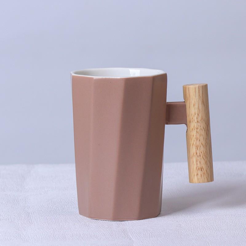 Nordische Keramiktasse mit Holzgriff - Ideal für das Büro, für Kaffee oder als Geschenk