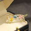 Temperament Niche Sweet Colored Diamond Inlaid Stretching Kitten Brooch Cute Versatile Animal Pet Pin Female