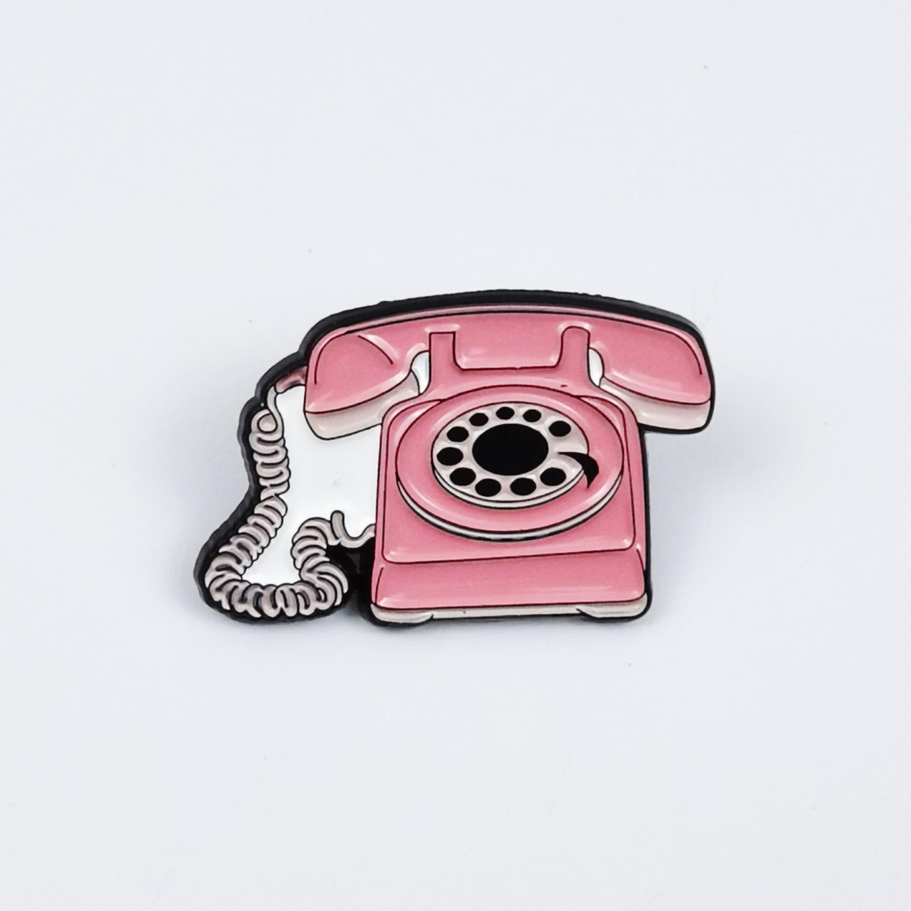Pink Creative Cassette Player Cartoon Brooch – Alloy Drip Oil Design Badge