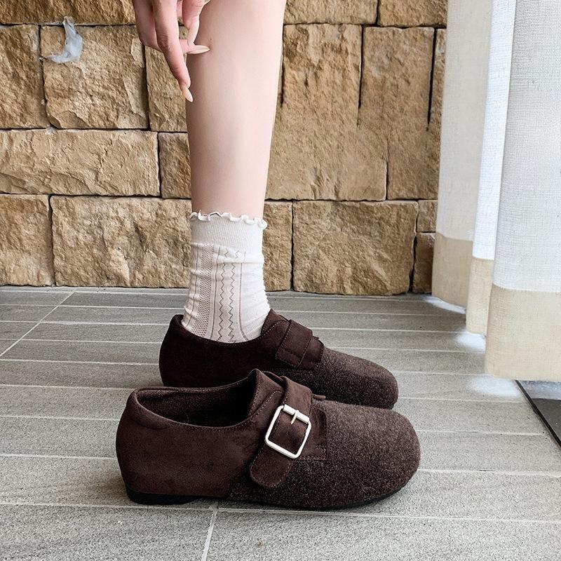 High-top Casual Shoes for Women - New Style with Added Insulation