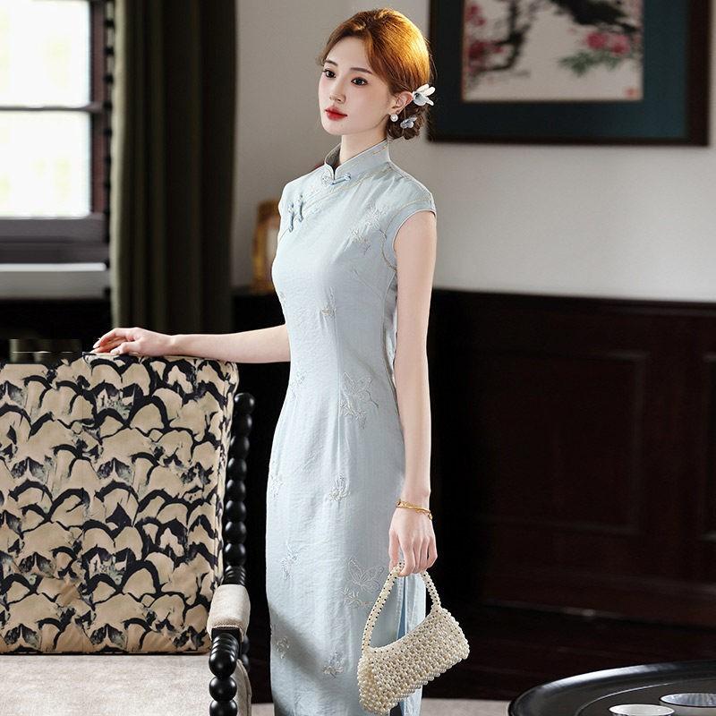 Womens Sleeveless Chinese-style Long Cheongsam Dress With Embroidery 2026 Lightweight Stretch Cotton-Blend Retro Elegant