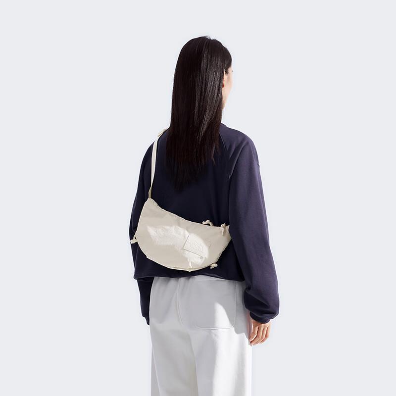 The North Face Women s 7L Outdoor Casual Crossbody Bag One Size 7990₽