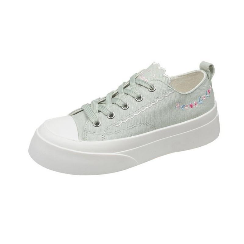 Light green embroidered canvas shoes women's summer new student fashion embroidered board shoes versatile casual women's shoes