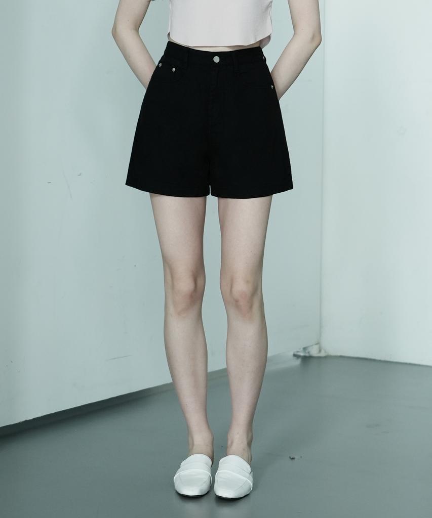 WAARFORWOMAN W1052 Wide Cotton Shorts_Black