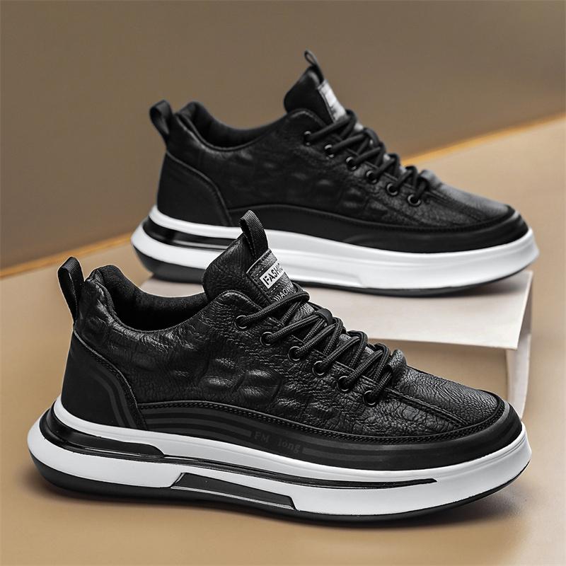 New autumn black sports and leisure leather shoes kitchen labor protection board shoes