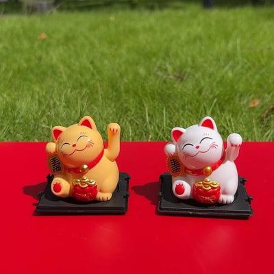 Presente Japonês Solar Lucky Cat Figurinhas Bonito Aceno Mão Carro Decorações Ano Novo Criativo Fortune Cat Escritório
