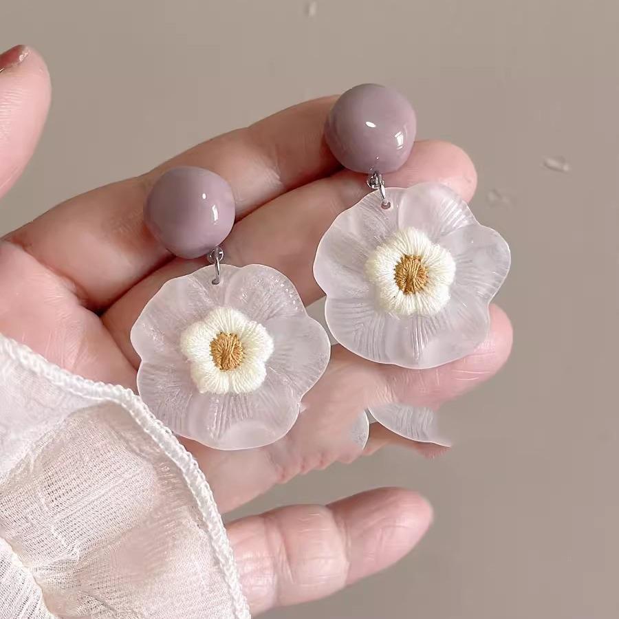 Spring and summer fresh and transparent pink flower silver nails super fairy vacation photo matte flower earrings jewelry girl