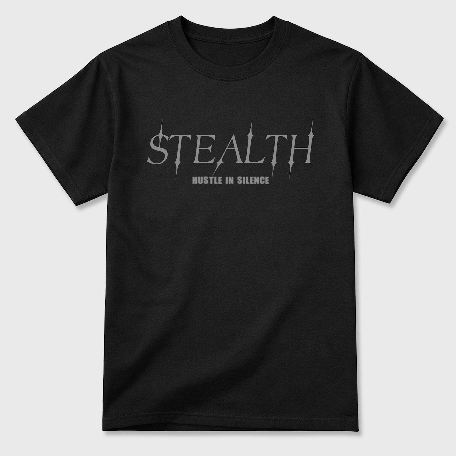 Stealth graphic tee. Streetwear Brand Graphic T-Shirt. AJ6 Cap and Gown M