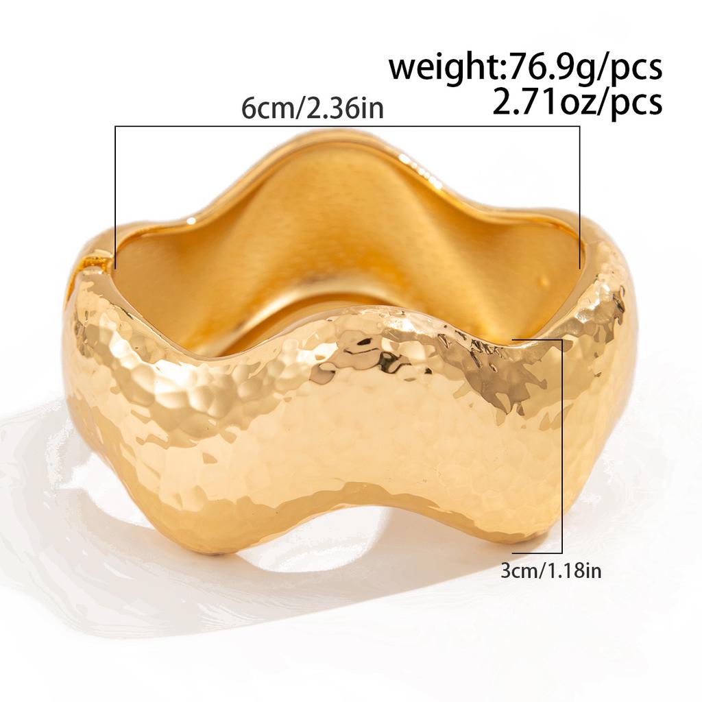 Design Sense Liquid Metal Smooth Spring Bracelet Geometric Ins Wind Texture Wide Bracelet Bracelet