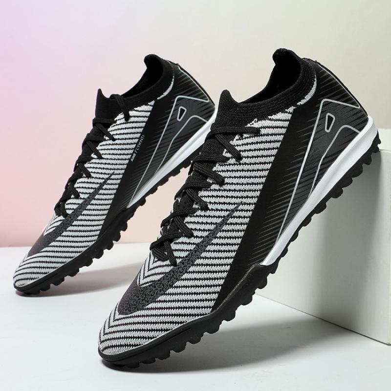 New Soccer Shoes Society Non-Slip Football Field Boots Training Match High-quality Unisex Teenagers Sneakers Chuteira De Campo