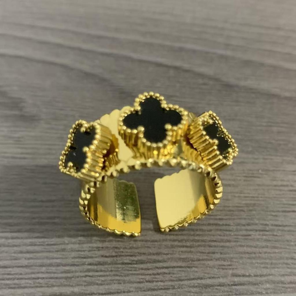 Stainless Steel Four-Leaf Clover Ring: Durable, Waterproof, Non-Fading, High-End Design