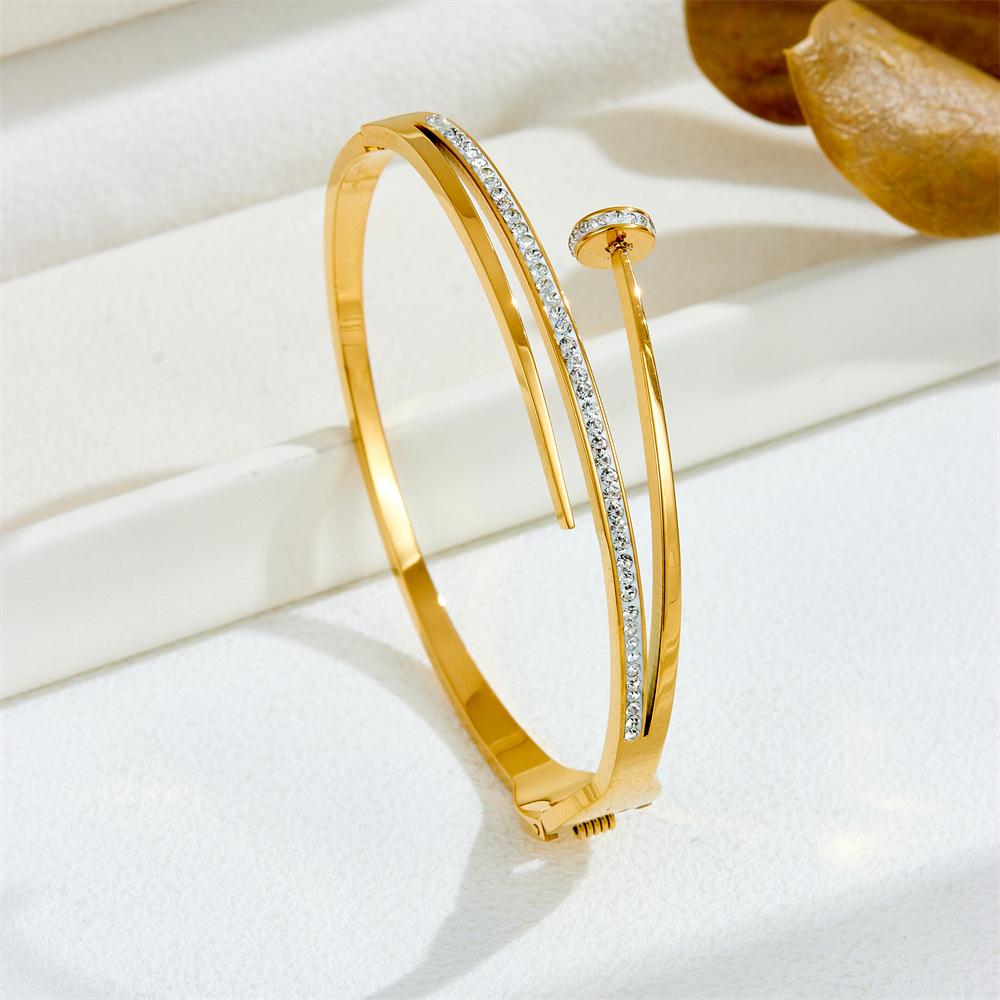 2026 European and American Trends, Elegant Diamond-encrusted Jewelry, High-end Fashion Bracelet, Light Luxury Temperament Ins Wind Nail Bracelet