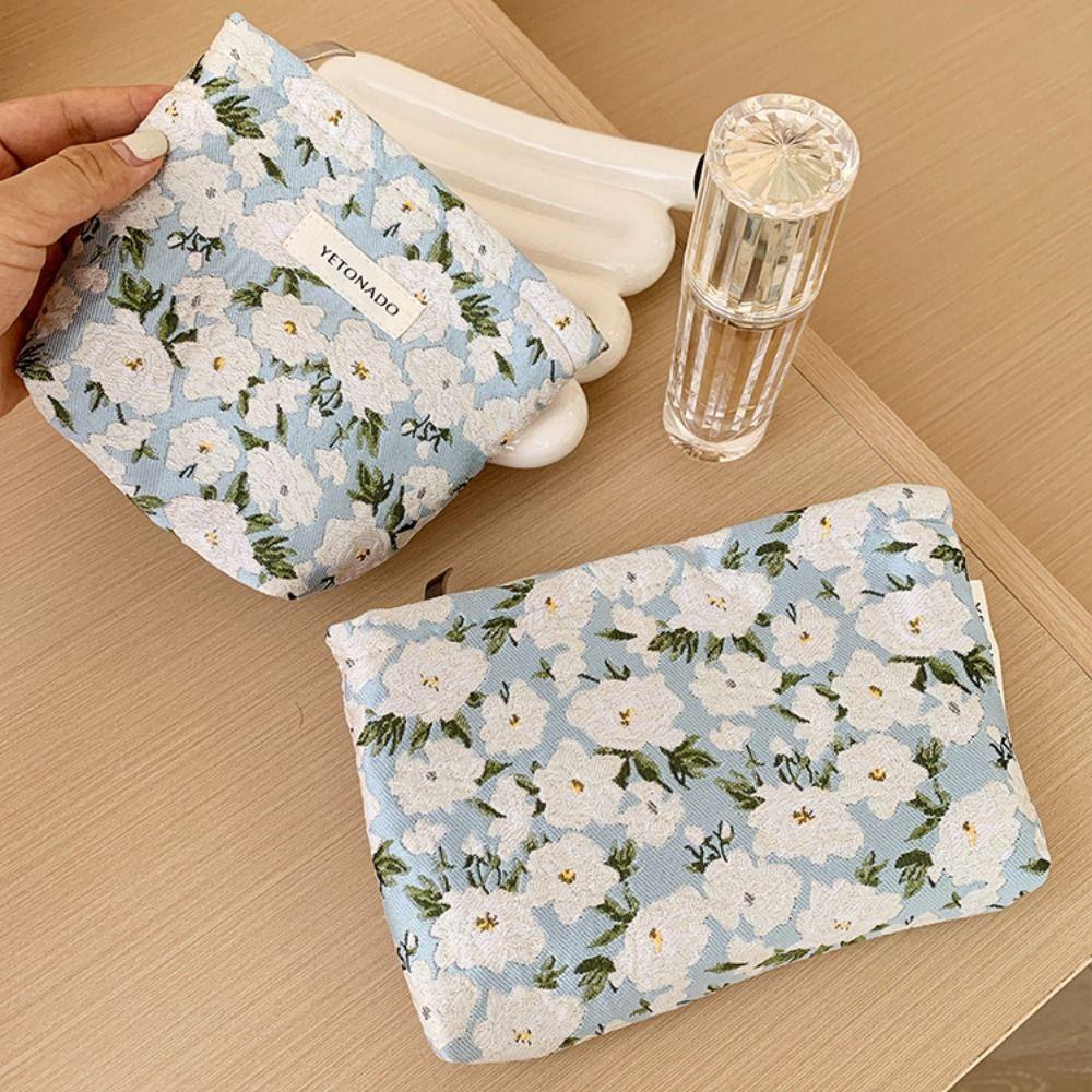 Polyester Canvas Flower Clutch Bag Large Capacity Flower Pattern Makeup Bag Zipper Closure Portable Travel Toiletry Bag
