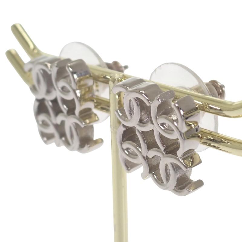 CHANEL Pierce Silver metal Women