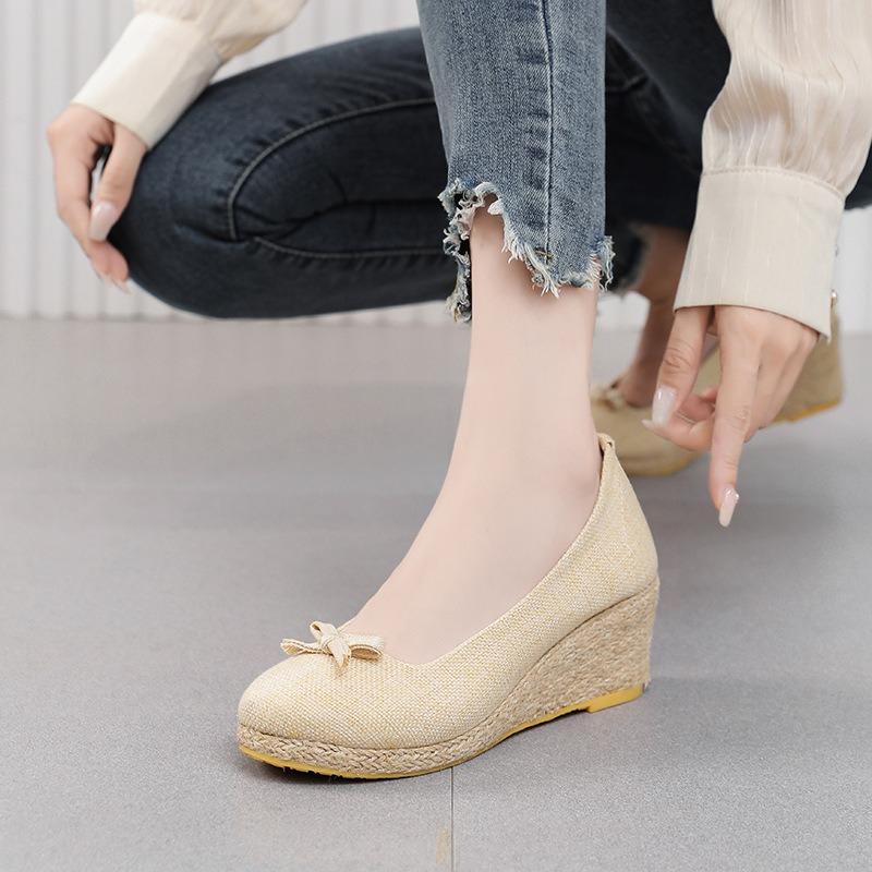 Francouzské dámské boty na vysokém podpatku Xiaoxiangfeng na klínovém podpatku Temperament Bow Pointed Single Shoes
