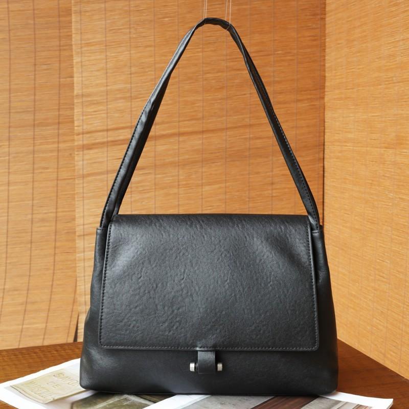 

Premium Niche Small Square Bag Women With A Top Layer Of Vegetable Tanned Cowhide Single Shoulder Underarm Genuine Leather Suitable Commuting 32x11x22CM чорний