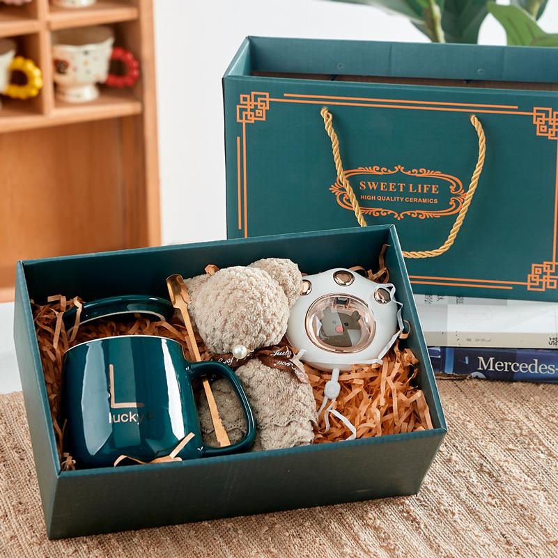Cute cup gift set, ceramic water cup with lid and spoon, practical gift for customers, mug gift box