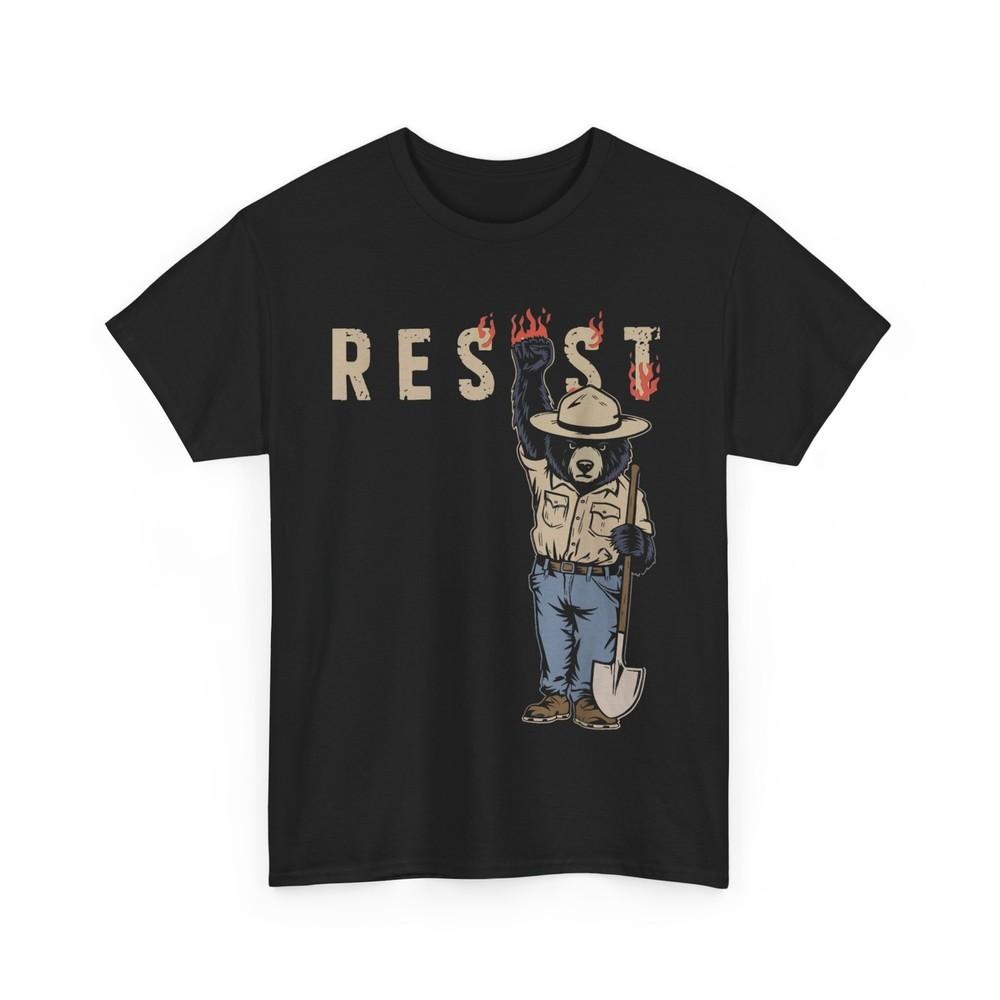 Resist T-shirt, Resist Bear Nation Park Women Men T-shirt Unisex T-Shirt L