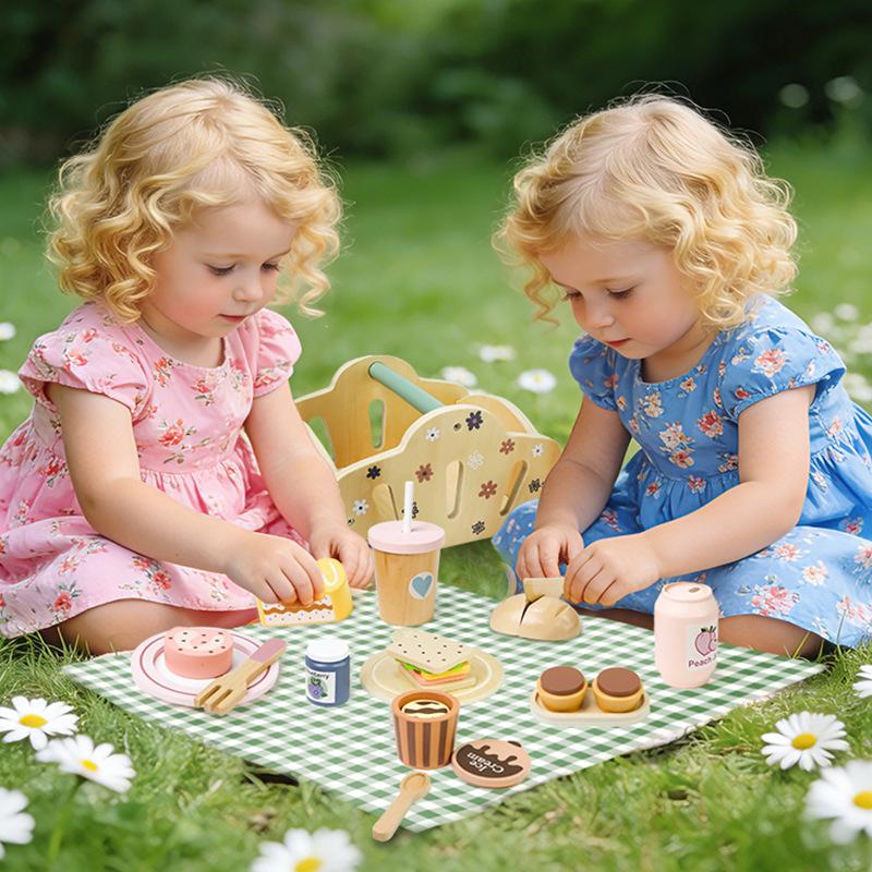 Kids Pretend Play Simulation Portable Picnic Basket Kitchen Food Toys Wooden Food Play Set Imitation Game Roleplay Toy for Kids